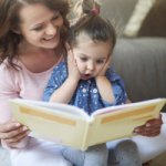 Как помочь ребенку развить интерес к чтению: советы и рекомендации от педагогов и родителей.